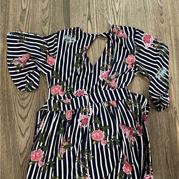 J For Justify Floral High-Low Romper Dress Flutter Sleeve Striped Navy White S - Picture 7 of 11